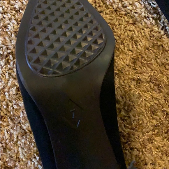 Aerosoles black shoes. - Picture 5 of 5